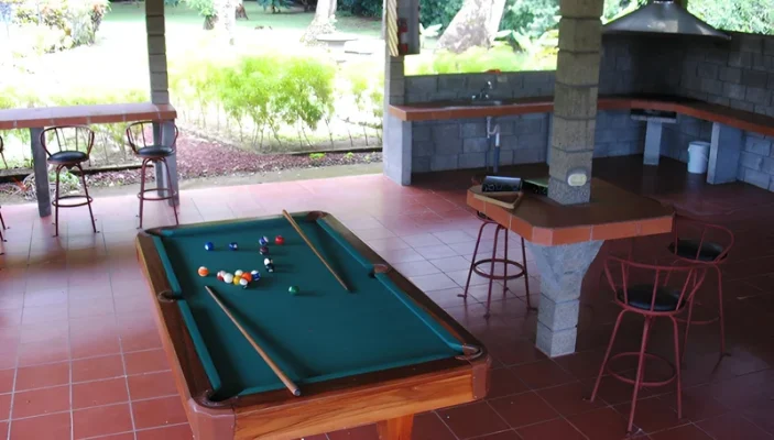 finca-recreo-sala-juegos-billar